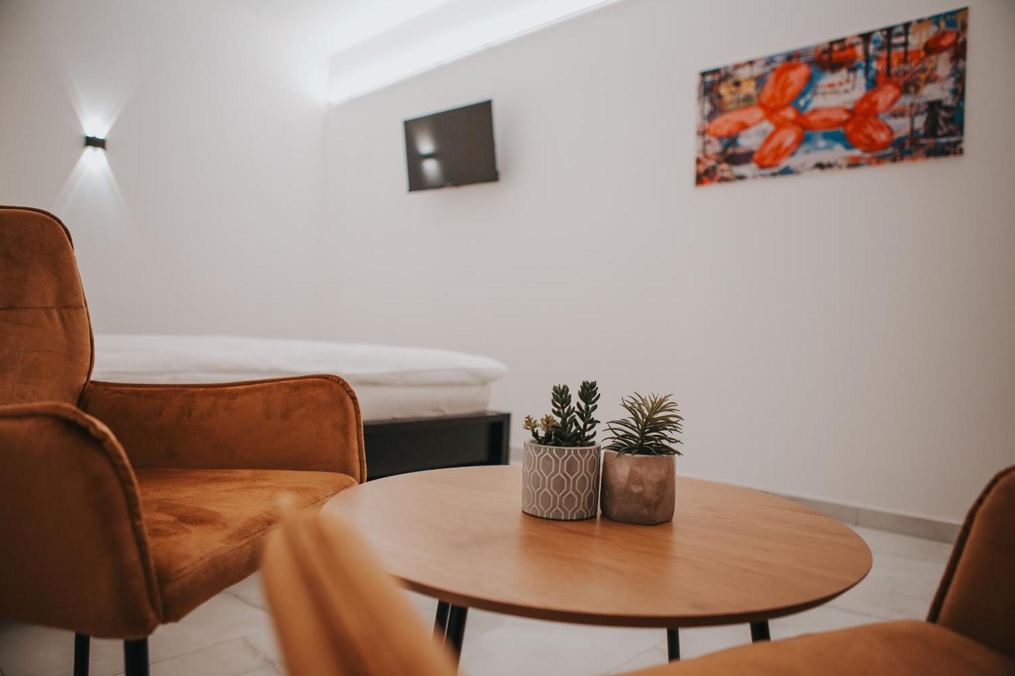 Zizkoff Apartments — Photos 1